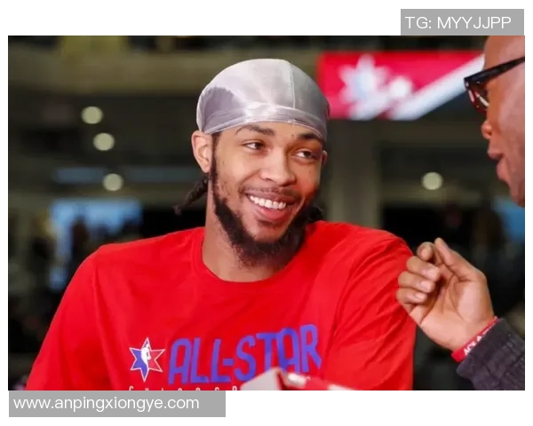 足球球星化身歌手搞笑演绎经典歌曲引爆全场笑声 足球球星化身歌手搞笑演绎经典歌曲引爆全场笑声